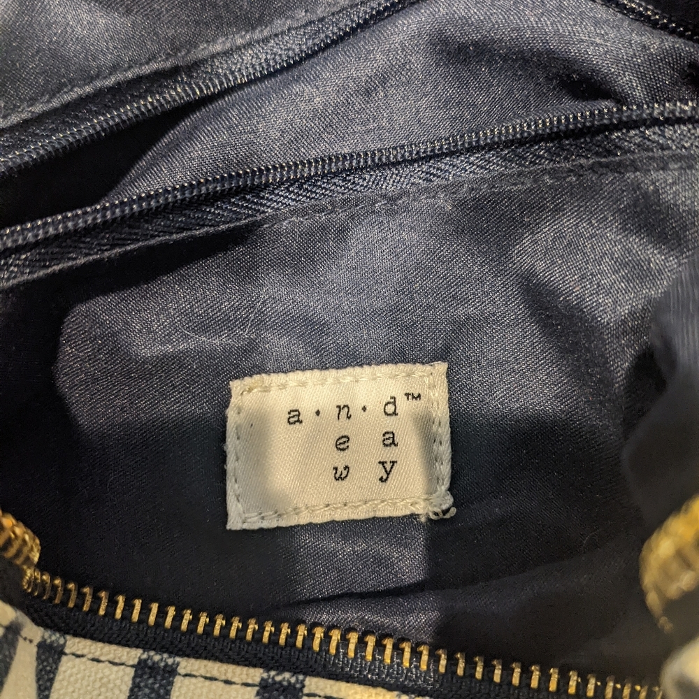 Purse - Picture 4 of 4